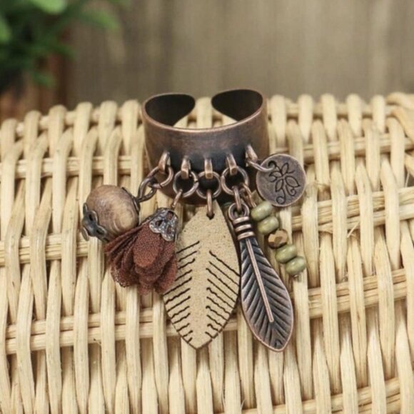 Ring. Bohemian Style Adjustable Antique Bronze Feather Tassel Bead Charms. OSFM. - Picture 9 of 10